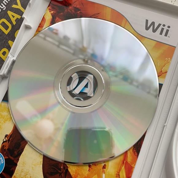 [ Wii Gold’s Gym Dance Workout Video Game Disc] - Picture 6 of 7